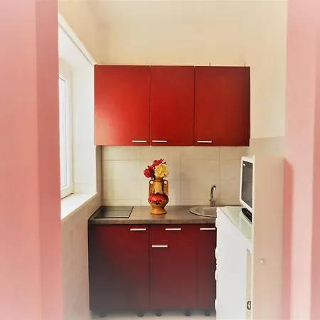 Kristo Apartment *
